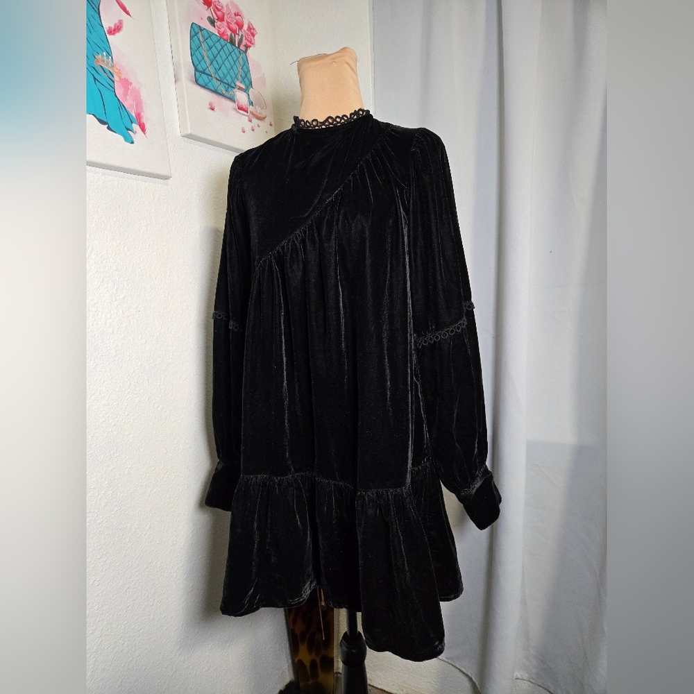 Reclaimed Vintage Black Velvet Garment